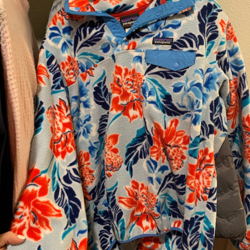 patagonia pullover jacket